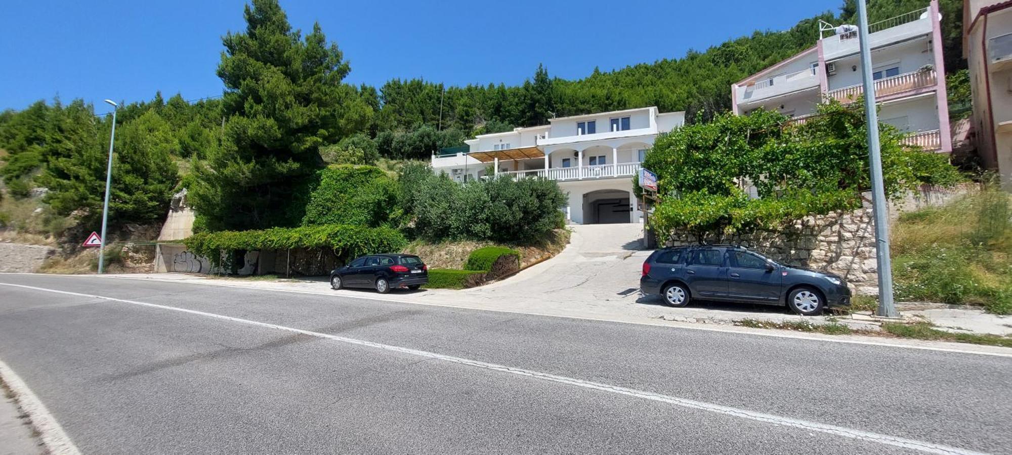 Apartments Dana Omiš Buitenkant foto